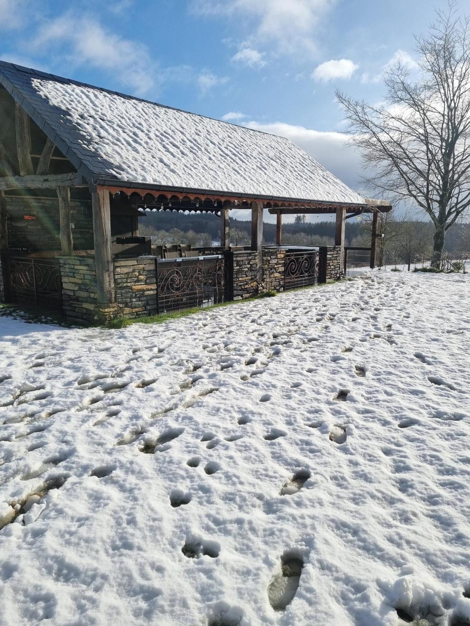 Gite Les 3 Pierres Houffalize Exterior photo